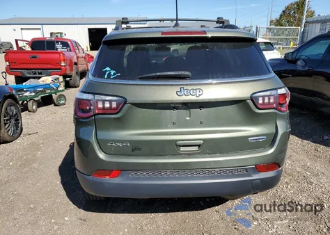 2019 Jeep Compass Latitude из США, поврежденный, VIN 3C4NJDBB4KT812545